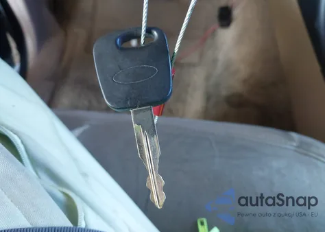 2000 Ford Explorer Limited из США, поврежденный, VIN 1FMDU85P6YZB43659